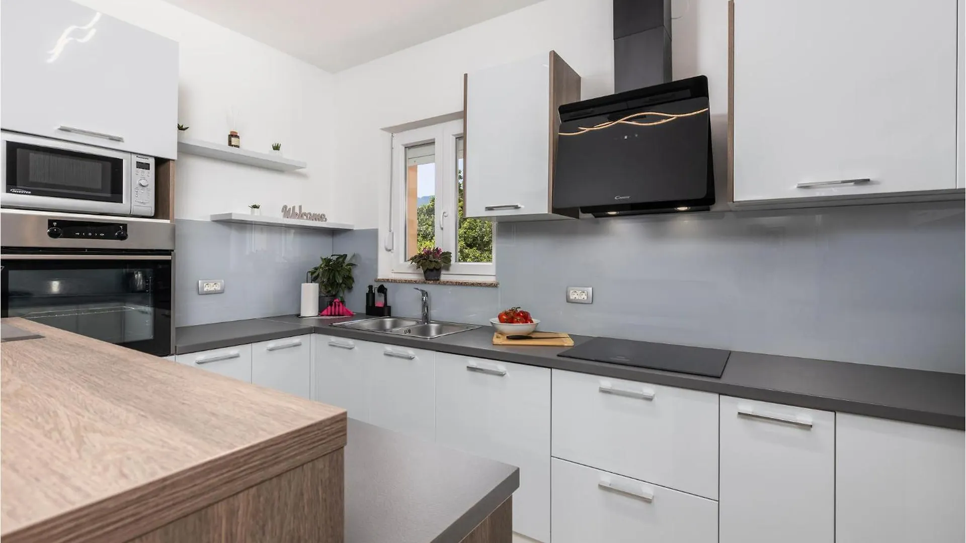 Nice Apartment In Veprinac With House Sea View
