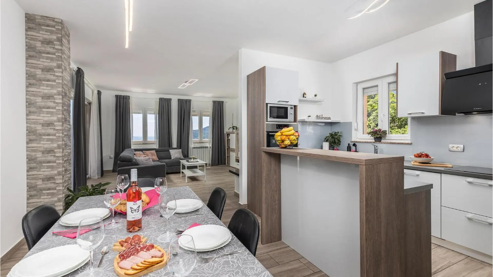 Nice Apartment In Veprinac With House Sea View